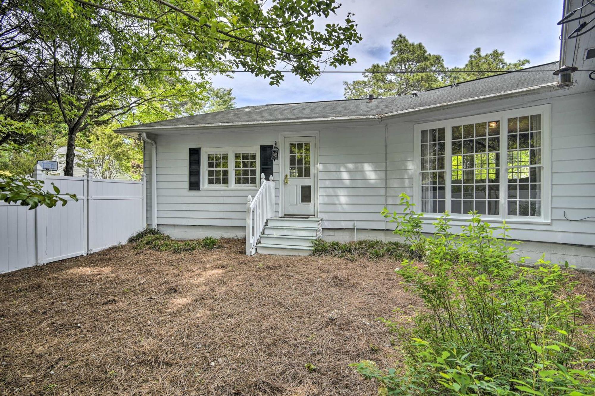 Quaint Apt With Yard 1 Mi To Nature Preserve! Southern Pines Exterior photo